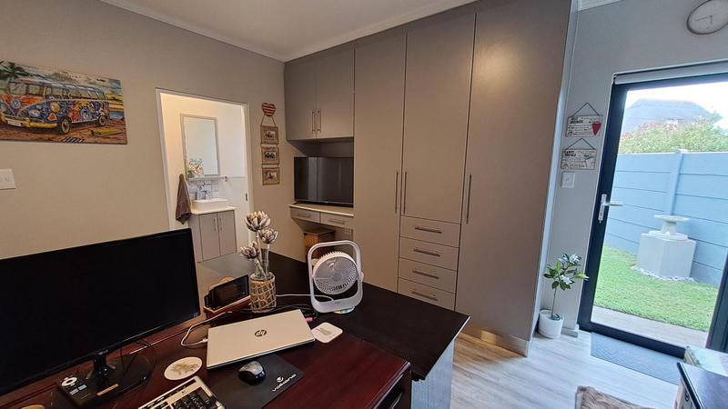 4 Bedroom Property for Sale in Jongensfontein Western Cape